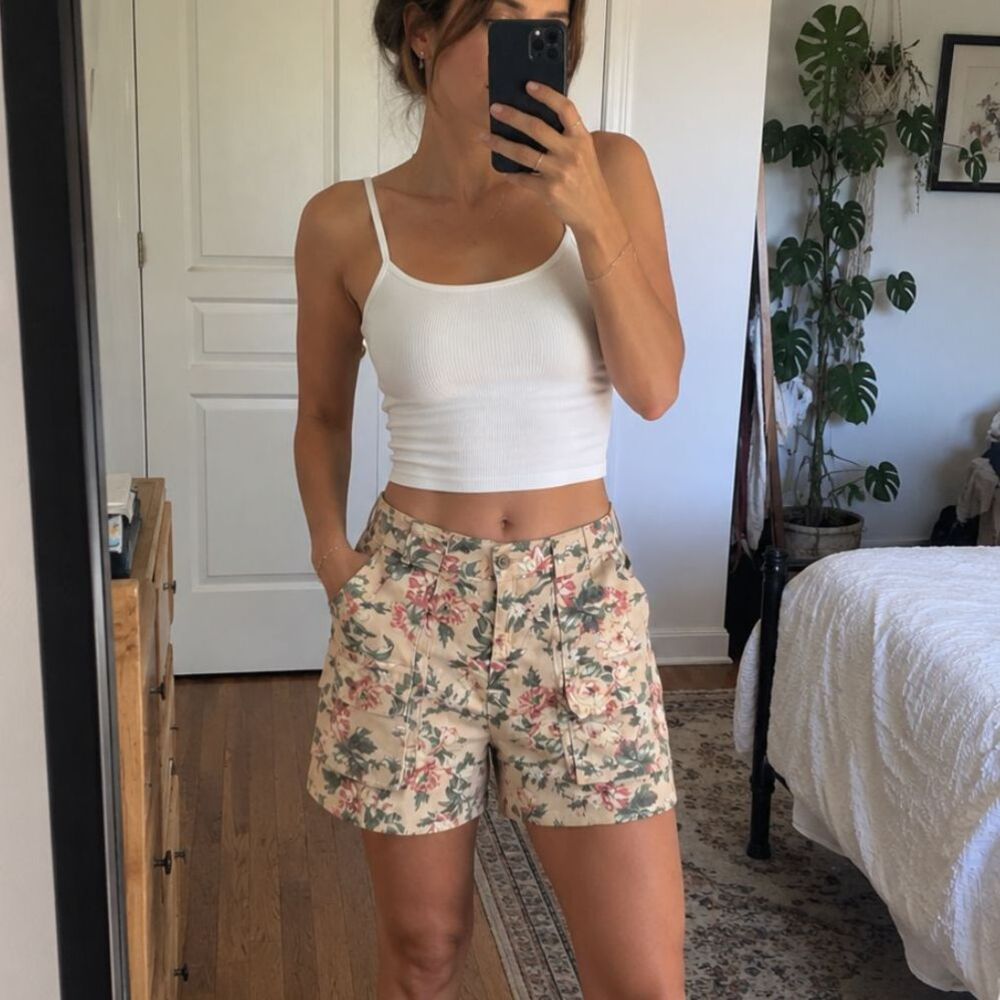 Vintage GAP Floral Cargo Shorts Women's Size VTG 14 Beige Pink High Rise